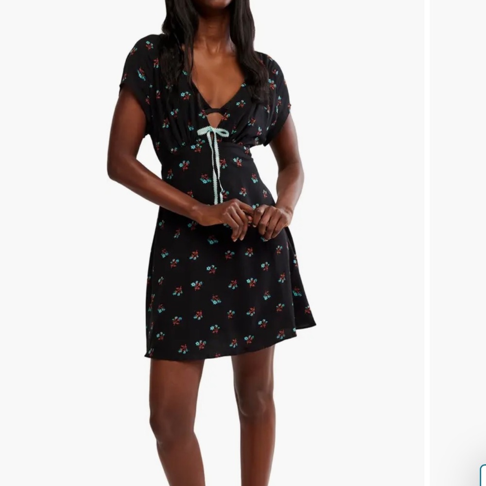 $128 New Free‎ People Everyone's Favorite Womens Mini Dress Black Floral Small